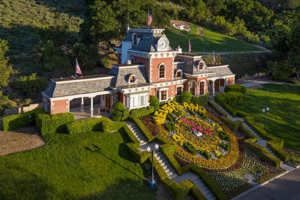 [Updated] Movement at Neverland Ranch